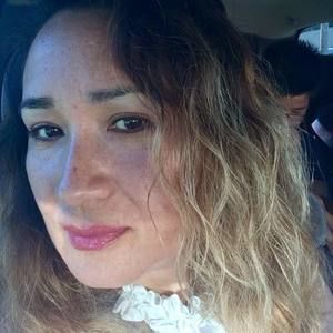 Meet your Posher, Eva